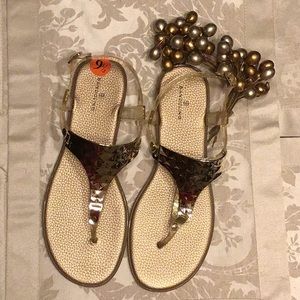 ✨Gold Thong Flat Sandals Women’s 9.5